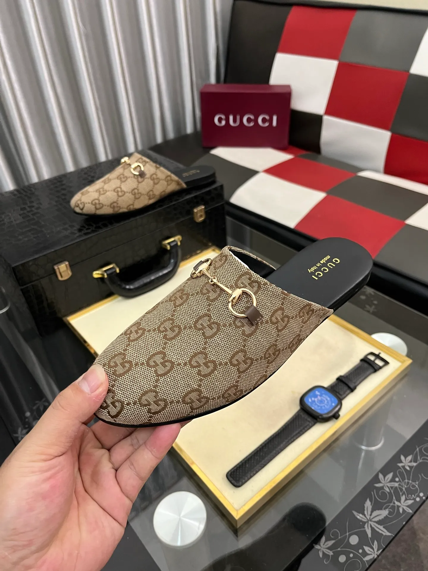 Men's shoes 💰480⌚️⌚️[Gucci] 2024 new season half-slip men's shoes, made of Italian imported first-layer frosted cowhide➕sheepskin lining, original hardware buckle, original combination wear-resistant outsole, real shot 🎬 Very comfortable on the feet, size 36-44